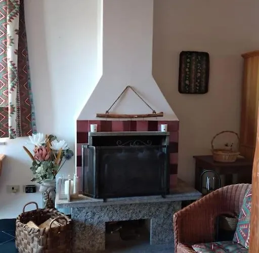 Semesterbostad Maison Al Nocino Stresa